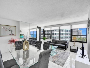 Lovely Ocean View Condo Beach Service 704